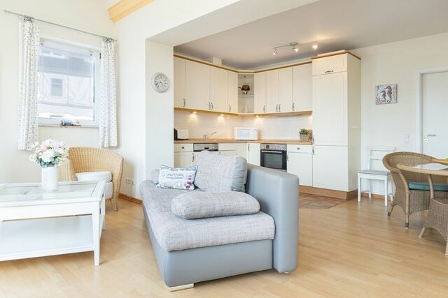 Ferienwohnung in Laboe - Hafen 13 Hafenblick 1 - Bild 10