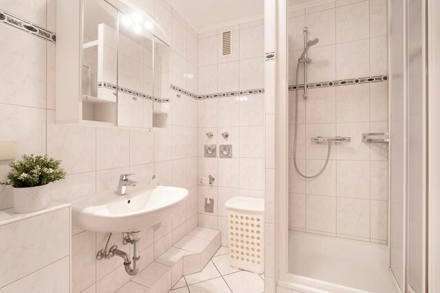 Ferienwohnung in Gr&ouml;mitz - Villa am Meer Sch&ouml;ner Ostseeblick - Bild 23