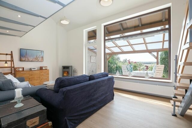 Ferienhaus in Lenste - Rosengarten am Feldrand - Bild 8