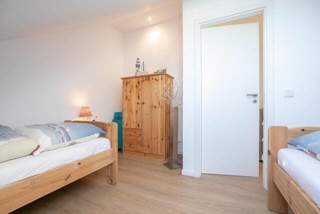 Ferienhaus in Lenste - Rosengarten am Feldrand - Bild 23