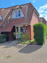 Ferienhaus in Kellenhusen - Haus S&uuml;dstrand - nur wenige Meter vom Meer - Bild 1