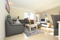 D&uuml;nenh&auml;user Haus 1a