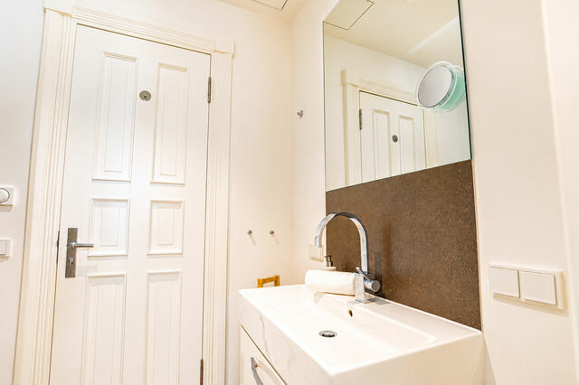 Ferienwohnung in Sellin - FIRST Waterkantsuite - Bild 20