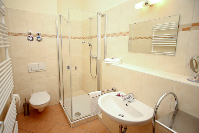 Ferienwohnung in K&uuml;hlungsborn - Villa Laura - 42-05 - Bild 5