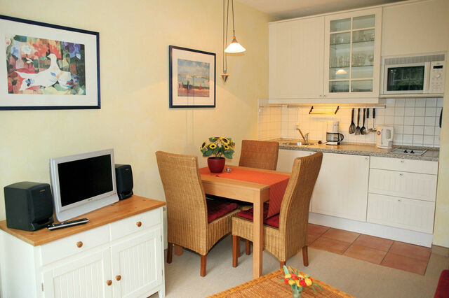 Ferienwohnung in K&uuml;hlungsborn - Strandstra&szlig;e 32 - 04-48 - Bild 2