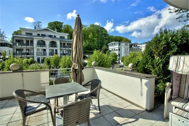 Ferienwohnung in Sellin - Villa Rosa, App. 1 - Bade- & Erlebniswelt t&auml;glich inklusive - Bild 2