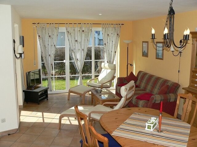 Ferienwohnung in Ostseeheilbad Zingst - Ferienwohnung 1 Gartenweg 7 - Bild 2