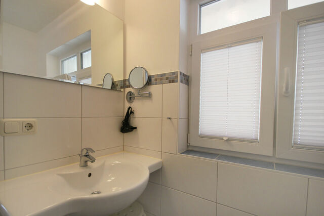 Ferienwohnung in G&ouml;hren - Villa Karina, Whg. 5 - Bild 11