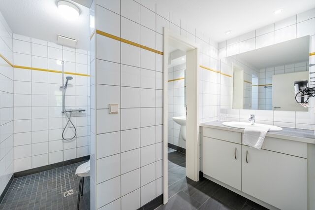 Ferienwohnung in Sellin - Ferienwohnung Margaretha, App. 06 - Bade- & Erlebniswelt t&auml;glich inklusive - Bild 16