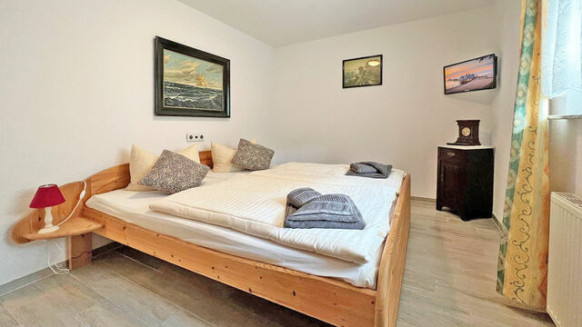 Ferienwohnung in G&ouml;hren - Villa Vivien, Ostsee H&uuml;hnergott App. 3 - Bade- & Erlebniswelt t&auml;glich inklusive - Bild 6