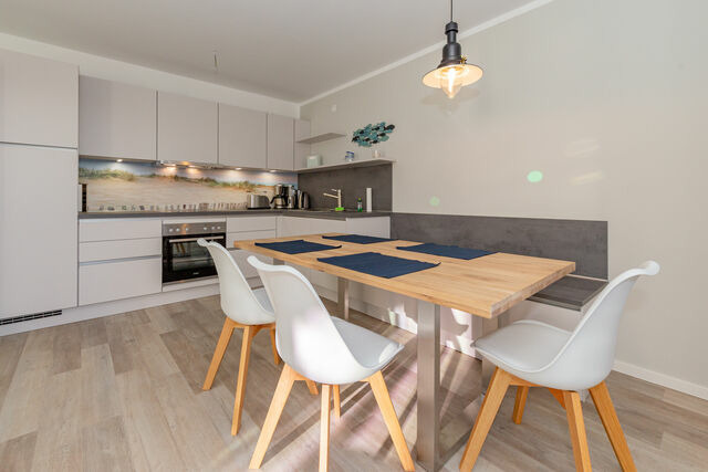 Ferienwohnung in Sellin - Haus Waldidyll, Strandklang - Bade- & Erlebniswelt t&auml;glich inklusive - Bild 5
