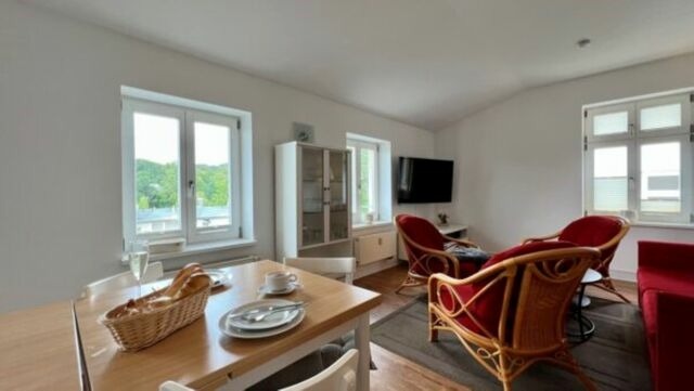 Ferienwohnung in Sellin - Villa Sonneck, App. 21 - Bade- & Saunawelt t&auml;glich inklusive - Bild 2