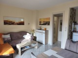 Ferienwohnung in Gr&ouml;mitz - Ostseemuschel Gr&ouml;mitz - Wohnzimmerbereich mit Sofa