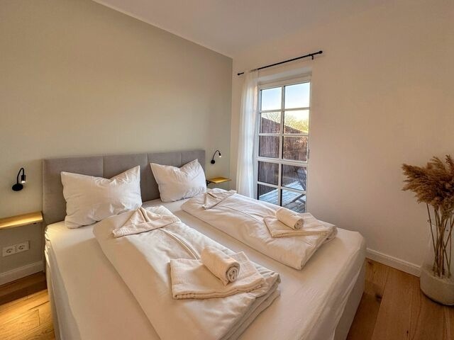 Ferienwohnung in Fehmarn OT Orth - Piratenschatz- Design-Wohnung mit privaten Spa, Kamin, Meerblick & Gym - Bild 15