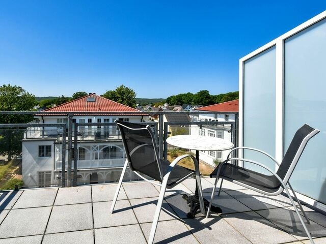Ferienwohnung in Binz - Ferienwohnung Penthouse Apartment in der Villa Bernstein - Bild 12